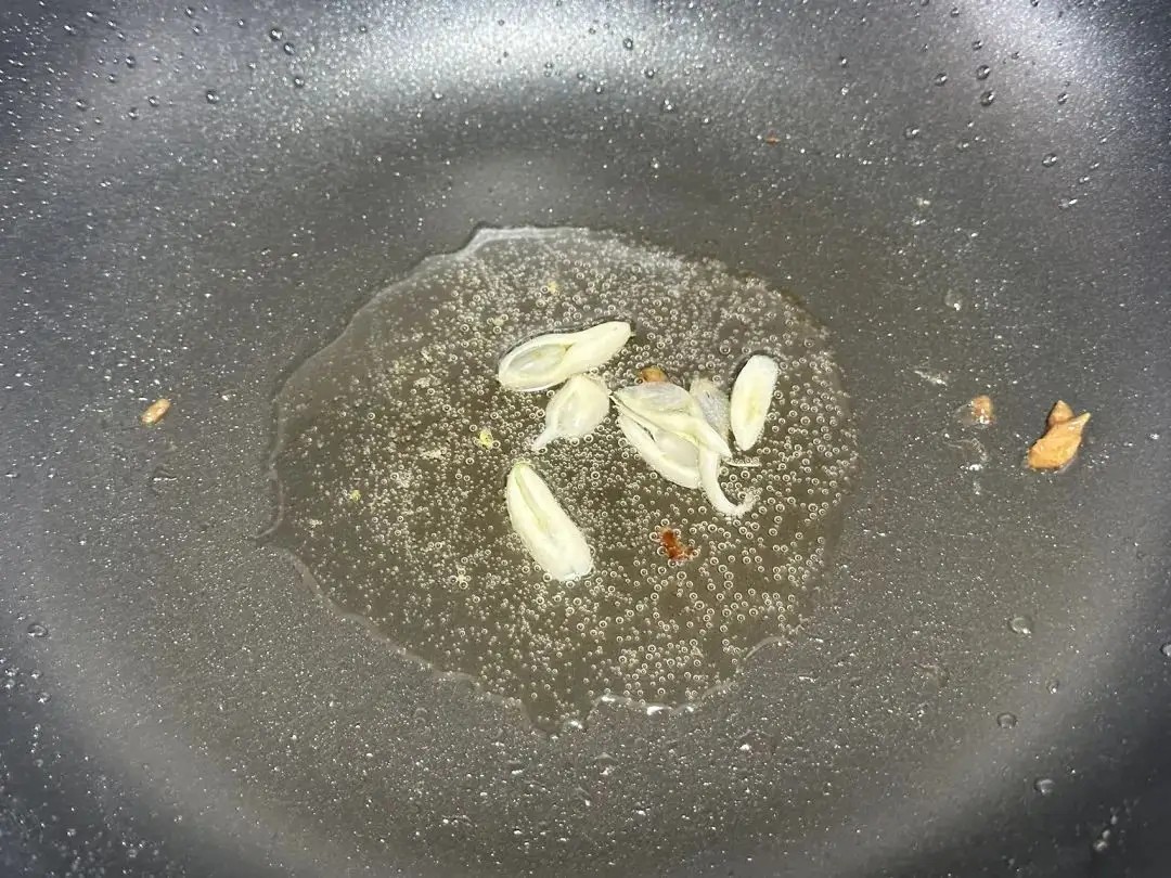 Mì bò sốt tiêu đen chuẩn nhà hàng, làm siêu nhanh tại nhà