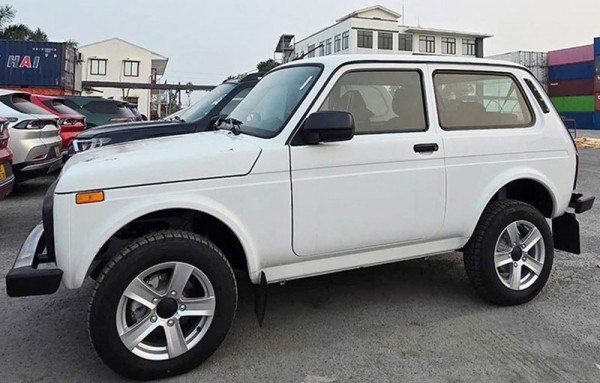 Ô tô Lada cập cảng Việt Nam, bắt đầu chinh phục “miền đất hứa”