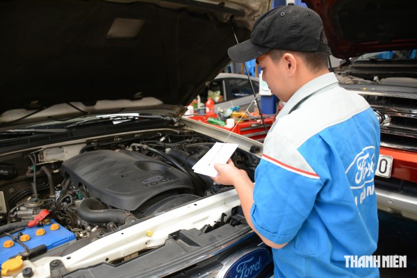 4 nguyên nhân phổ biến khiến dầu động cơ rò rỉ, nhỏ giọt dưới gầm xe 4 nguyên nhân phổ biến khiến dầu động cơ rò rỉ, nhỏ giọt dưới gầm xe