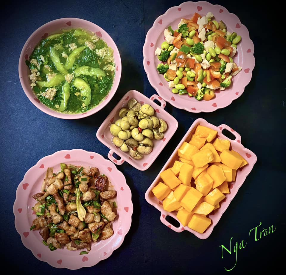 Thực đơn cơm tối cho nhà 4 người cực ngon, cả tháng không trùng món