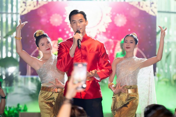 Siêu mẫu Vũ Linh đại diện Việt Nam thi Siêu mẫu Vũ Linh đại diện Việt Nam thi