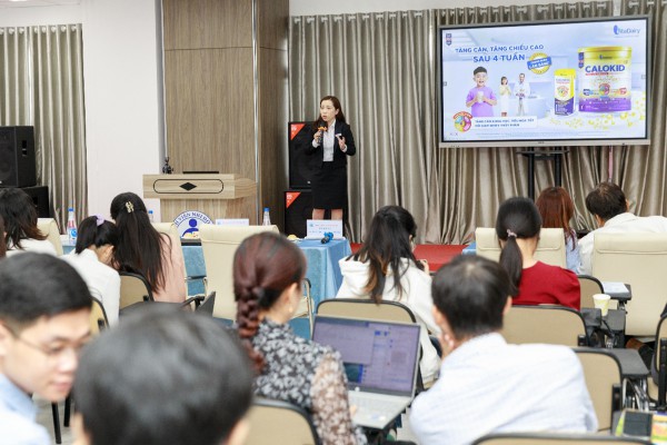 VitaDairy và hành trình 20 năm bền bỉ chăm sóc sức khỏe trẻ em Việt VitaDairy và hành trình 20 năm bền bỉ chăm sóc sức khỏe trẻ em Việt