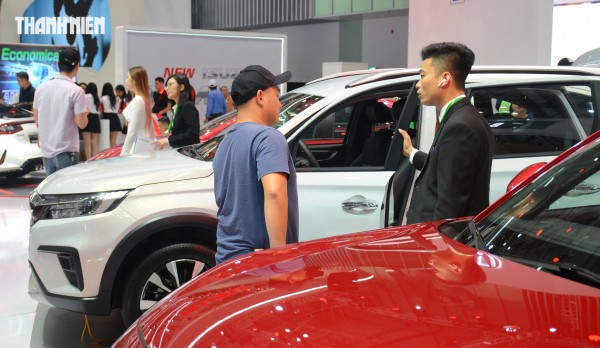 Sức mua chững lại, ô tô nhập khẩu hút khách hơn xe lắp ráp trong nước Sức mua chững lại, ô tô nhập khẩu hút khách hơn xe lắp ráp trong nước