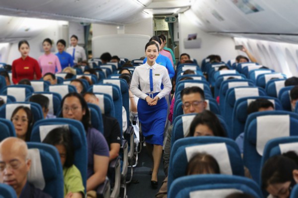 Đồng phục tiếp viên Vietnam Airlines qua các thời kỳ Đồng phục tiếp viên Vietnam Airlines qua các thời kỳ
