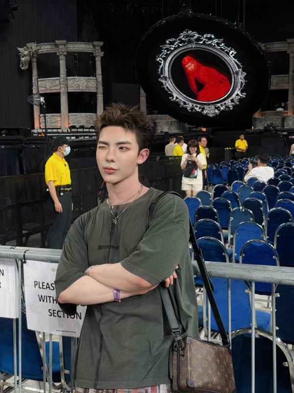 Sao Việt mặc ấn tượng khi xem show của Lady Gaga ở Singapore Sao Việt mặc ấn tượng khi xem show của Lady Gaga ở Singapore