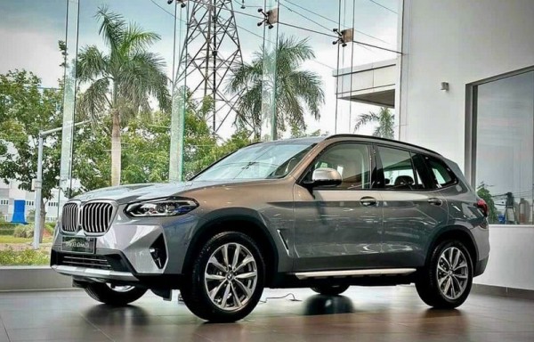 Sức mua giảm, xe sang tung khuyến mãi lớn