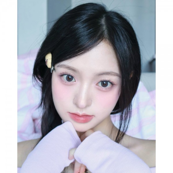 Cách tô son bóng căng mọng như nữ thần tượng K-pop