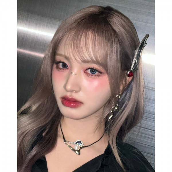 Cách tô son bóng căng mọng như nữ thần tượng K-pop