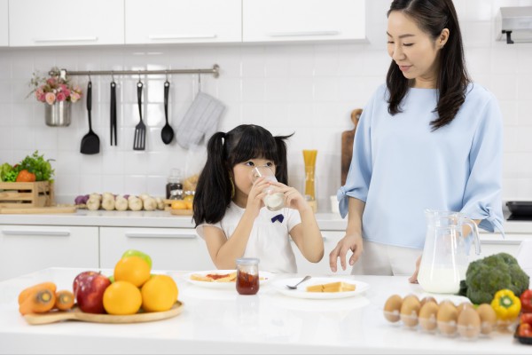 Quốc tế thiếu nhi - Tặng con món quà nền tảng sức khỏe và tăng trưởng tốt Quốc tế thiếu nhi - Tặng con món quà nền tảng sức khỏe và tăng trưởng tốt