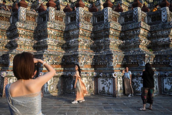 Du lịch Thái Lan lần đầu đón khách Trung Quốc thấp hơn Việt Nam Du lịch Thái Lan lần đầu đón khách Trung Quốc thấp hơn Việt Nam