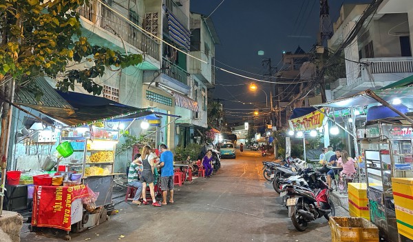 Hẻm bán món chay 'độc nhất' TP.HCM: Chuyện 'lạ' xảy ra sau gần nửa thế kỷ Hẻm bán món chay 'độc nhất' TP.HCM: Chuyện 'lạ' xảy ra sau gần nửa thế kỷ