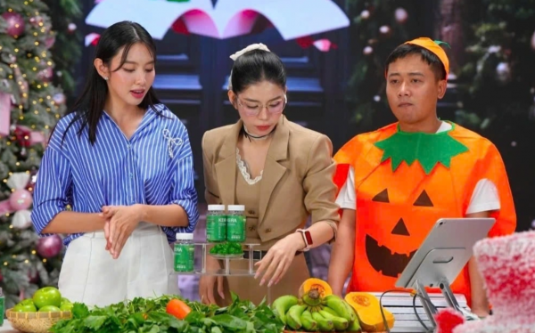 Hoa hậu Thùy Tiên bị bắt: Livestream bán hàng, lưu ý gì để không phạm tội lừa dối khách hàng? Hoa hậu Thùy Tiên bị bắt: Livestream bán hàng, lưu ý gì để không phạm tội lừa dối khách hàng?