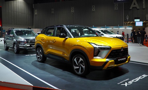 Loạt SUV đô thị Nhật Bản giảm giá sâu trước sức ép cạnh tranh Loạt SUV đô thị Nhật Bản giảm giá sâu trước sức ép cạnh tranh