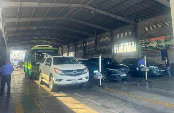 Người dùng ô tô tại Hà Nội, TP.HCM lưu ý: Sắp 'siết' chuẩn khí thải Người dùng ô tô tại Hà Nội, TP.HCM lưu ý: Sắp 'siết' chuẩn khí thải