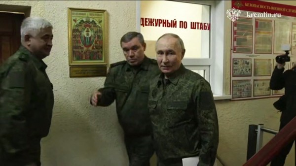 Ông Putin đến Kursk; Ukraine 'tập kích lãnh thổ Nga tới tấp' Ông Putin đến Kursk; Ukraine 'tập kích lãnh thổ Nga tới tấp'