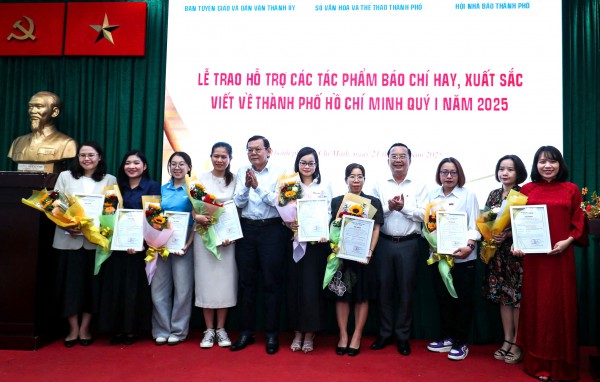 TP.HCM khen thưởng 43 tác phẩm báo chí xuất sắc quý 1/2025 TP.HCM khen thưởng 43 tác phẩm báo chí xuất sắc quý 1/2025
