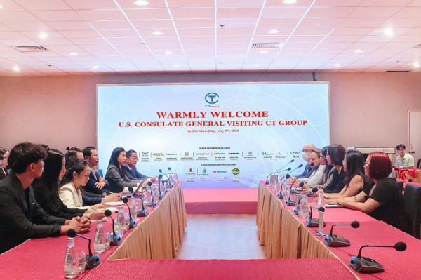 Tổng Lãnh sự quán Hoa Kỳ làm việc cùng CT Group