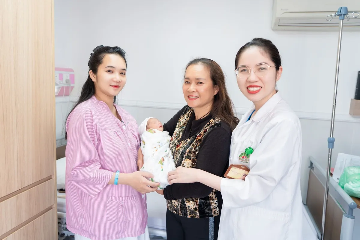 Gìn giữ thiên chức làm cha mẹ trong tương lai - Ảnh 3. Gìn giữ thiên chức làm cha mẹ trong tương lai - Ảnh 3.