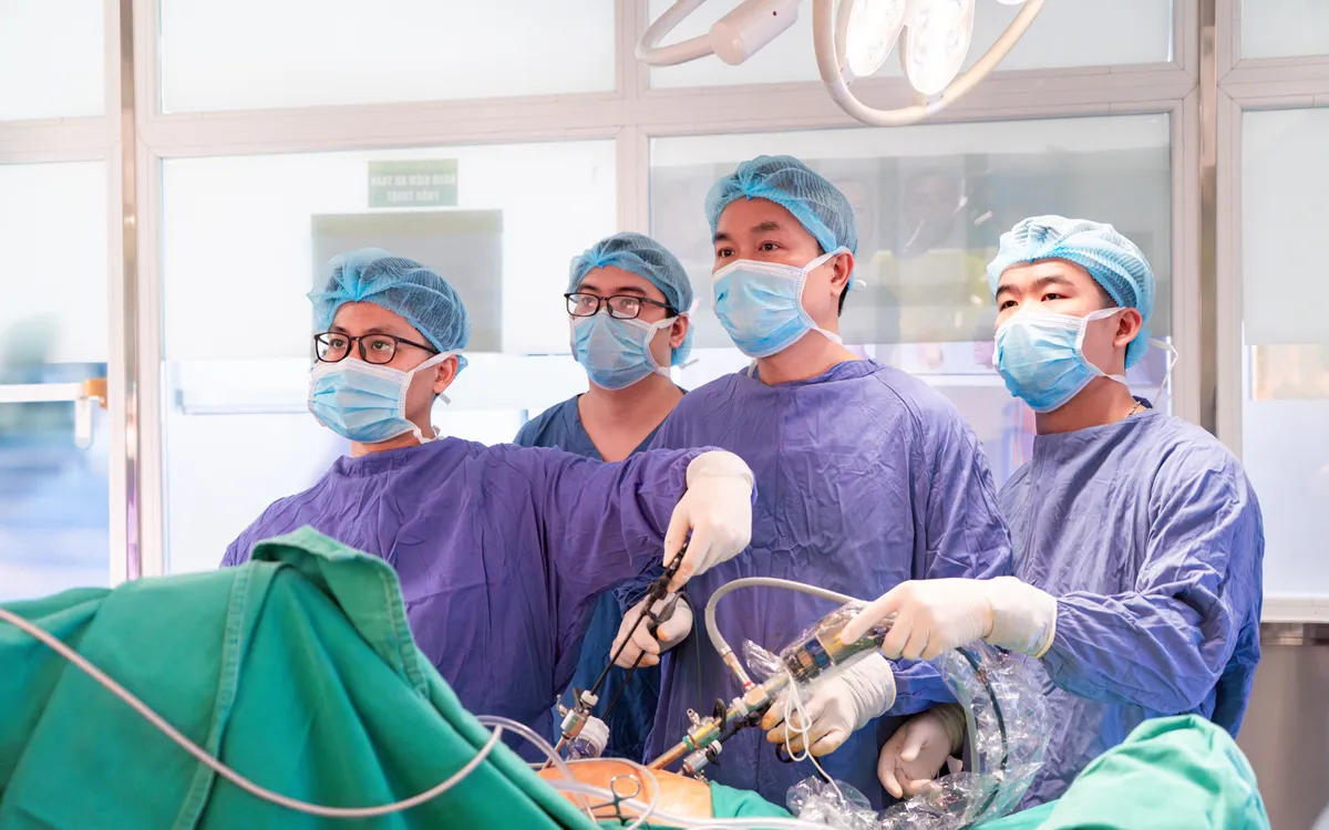Tự chữa chướng bụng tại nhà, suýt lỡ thời điểm vàng trị ung thư - Ảnh 2. Tự chữa chướng bụng tại nhà, suýt lỡ thời điểm vàng trị ung thư - Ảnh 2.