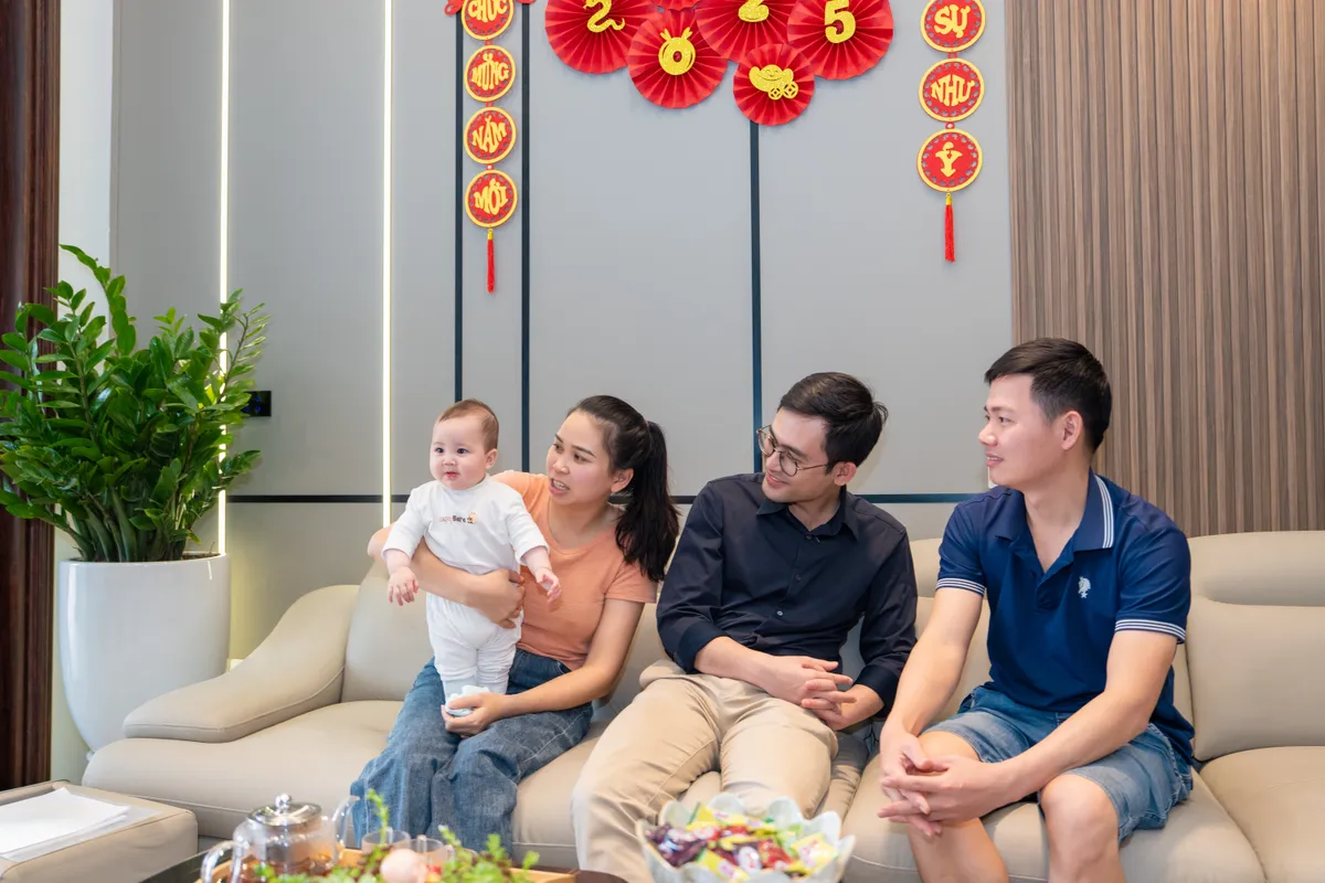 Ánh sáng trở lại với gia đình mang Gen mù lòa - Ảnh 3. Ánh sáng trở lại với gia đình mang Gen mù lòa - Ảnh 3.