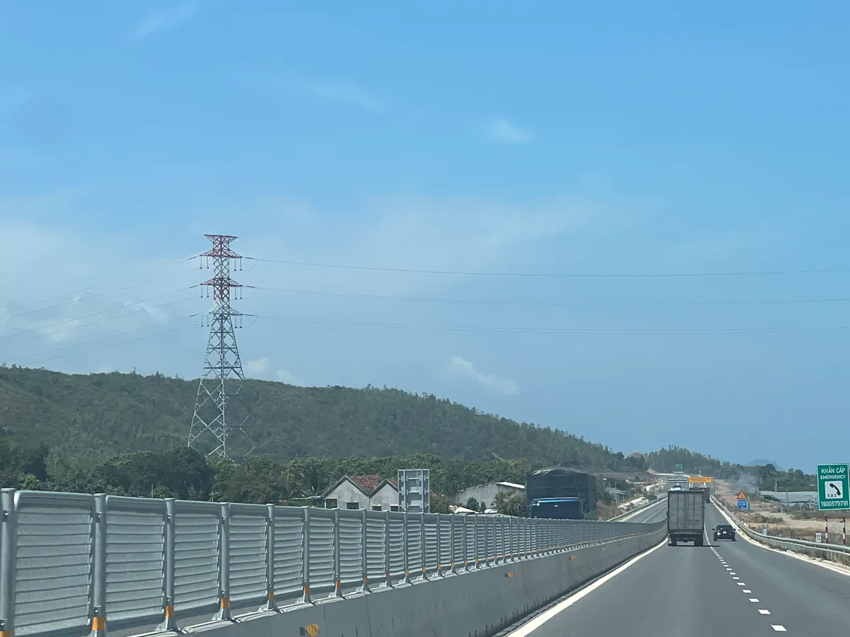Nha Trang chào hè 2025: Kỳ vọng một mùa du lịch sôi động và bứt phá - Ảnh 5. Nha Trang chào hè 2025: Kỳ vọng một mùa du lịch sôi động và bứt phá - Ảnh 5.