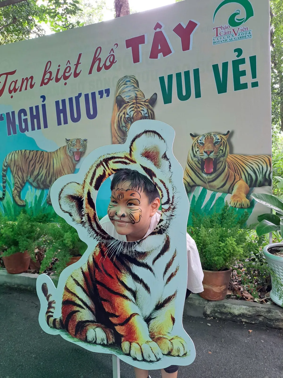 Xúc động lễ chia tay “ông” hổ Tây ở Thảo Cầm Viên Sài Gòn - Ảnh 2. Xúc động lễ chia tay “ông” hổ Tây ở Thảo Cầm Viên Sài Gòn - Ảnh 2.