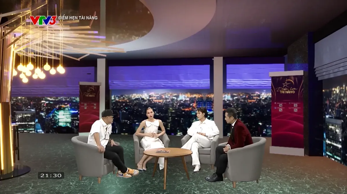 Điểm hẹn tài năng - Tập 1: Màn chào sân nhẹ nhàng của 12 sắc màu mới lạ - Ảnh 2. Điểm hẹn tài năng - Tập 1: Màn chào sân nhẹ nhàng của 12 sắc màu mới lạ - Ảnh 2.