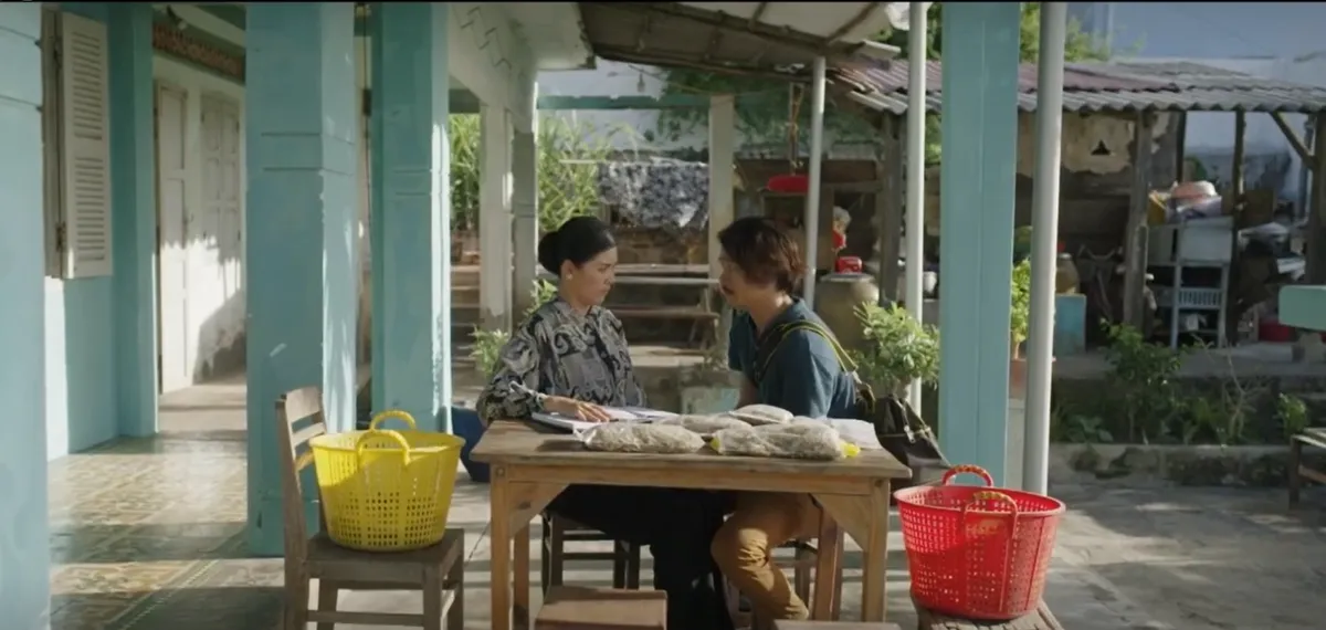 Mẹ biển - Tập 42: Đại trở về nhà xưa vì không muốn con trai gánh vác đau khổ của người lớn - Ảnh 8. Mẹ biển - Tập 42: Đại trở về nhà xưa vì không muốn con trai gánh vác đau khổ của người lớn - Ảnh 8.