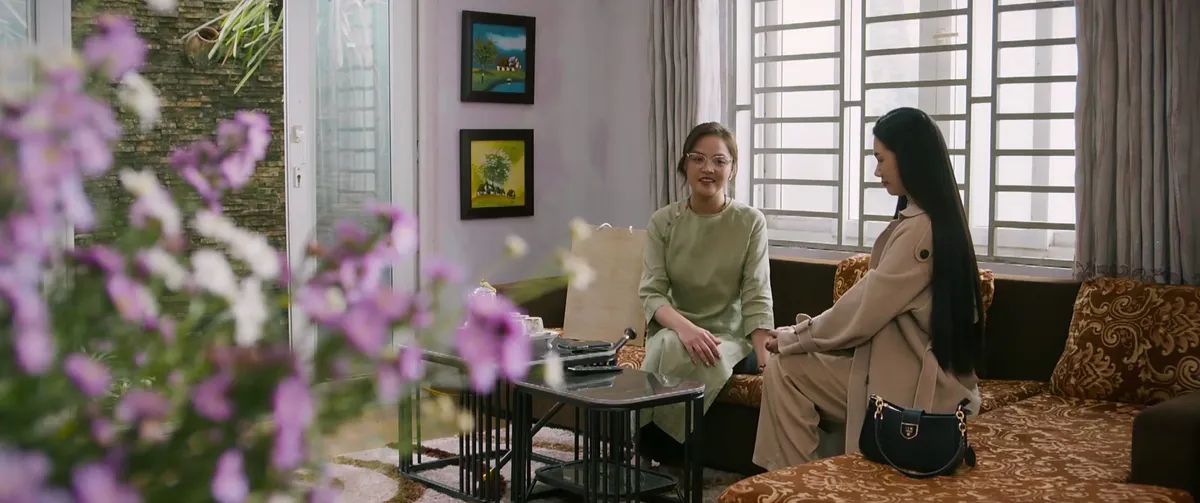 Cha tôi, người ở lại - Tập 35: Bố Chính qua đêm với cô kiến trúc sư xinh đẹp Tuệ Minh - Ảnh 9. Cha tôi, người ở lại - Tập 35: Bố Chính qua đêm với cô kiến trúc sư xinh đẹp Tuệ Minh - Ảnh 9.