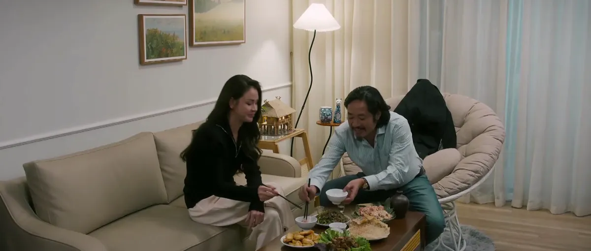 Cha tôi, người ở lại - Tập 35: Bố Chính qua đêm với cô kiến trúc sư xinh đẹp Tuệ Minh - Ảnh 2. Cha tôi, người ở lại - Tập 35: Bố Chính qua đêm với cô kiến trúc sư xinh đẹp Tuệ Minh - Ảnh 2.