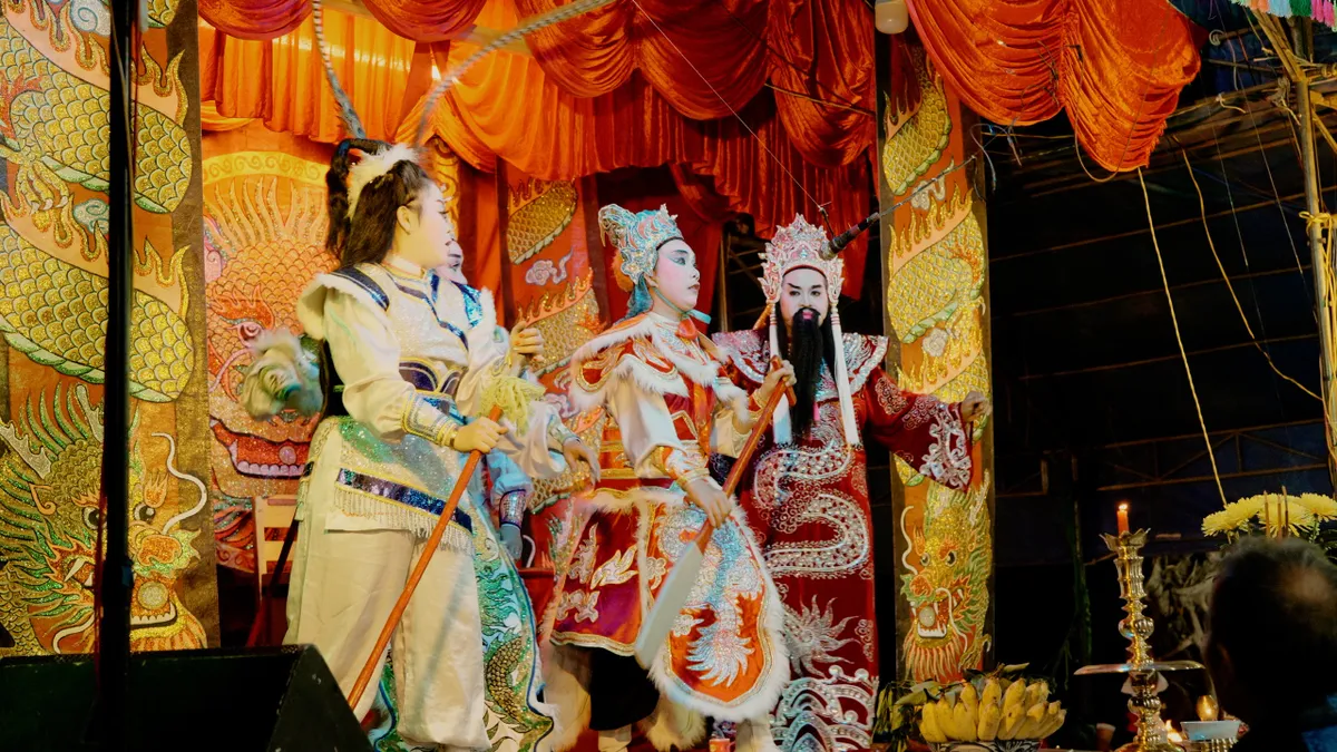 Khánh Hòa rộn ràng mùa lễ hội. - Ảnh 3. Khánh Hòa rộn ràng mùa lễ hội. - Ảnh 3.
