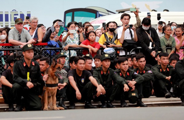 Bộ Công an tổng duyệt 'Vinh quang Công an nhân dân Việt Nam' Bộ Công an tổng duyệt 'Vinh quang Công an nhân dân Việt Nam'