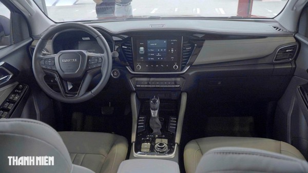 Isuzu mu-X 2025 giá từ 928 triệu đồng, đổi thiết kế quyết 'đấu' Ford Everest Isuzu mu-X 2025 giá từ 928 triệu đồng, đổi thiết kế quyết 'đấu' Ford Everest