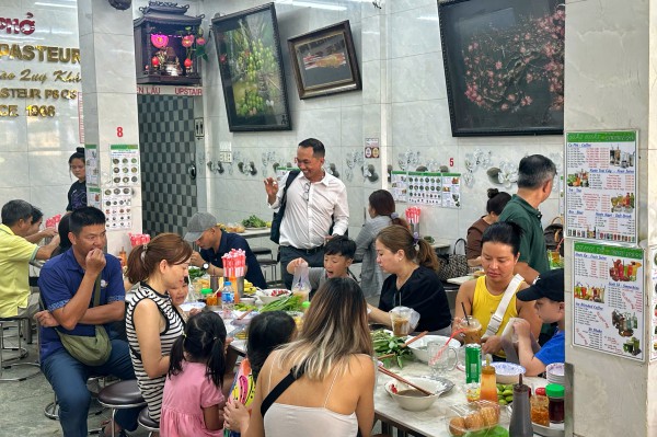 Phở Hòa Pasteur vắng mặt trong Michelin Guide 2025: Quán nổi tiếng giờ ra sao?