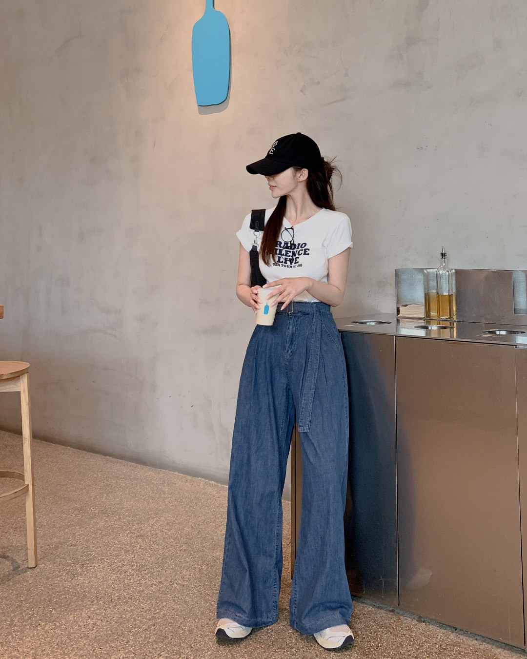 7 công thức diện trang phục denim mùa hè đẹp suốt tuần