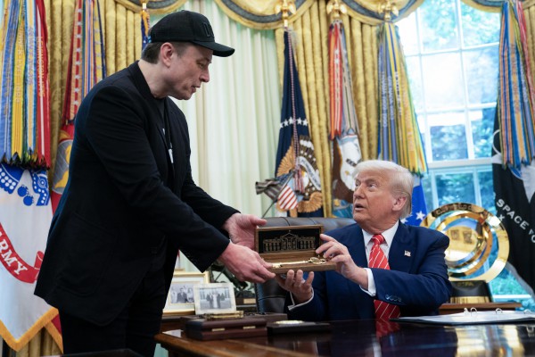 Quan hệ ‘tan hợp, hợp tan’ của Tổng thống Trump và tỉ phú Musk Quan hệ ‘tan hợp, hợp tan’ của Tổng thống Trump và tỉ phú Musk