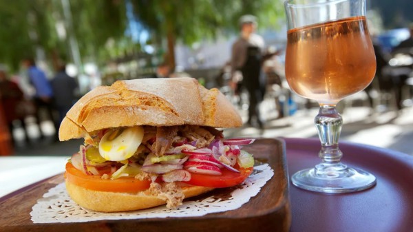 CNN chọn bánh mì Việt Nam vào top 25 thế giới CNN chọn bánh mì Việt Nam vào top 25 thế giới
