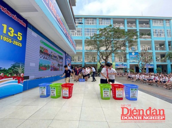 Đồng hành cùng các trường học phân loại rác tại nguồn