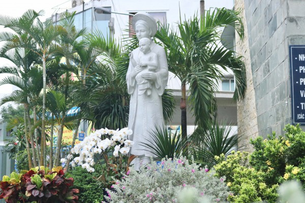 Độc đáo nhà thờ Ba Chuông có kiến trúc giống đình làng ở TP.HCM