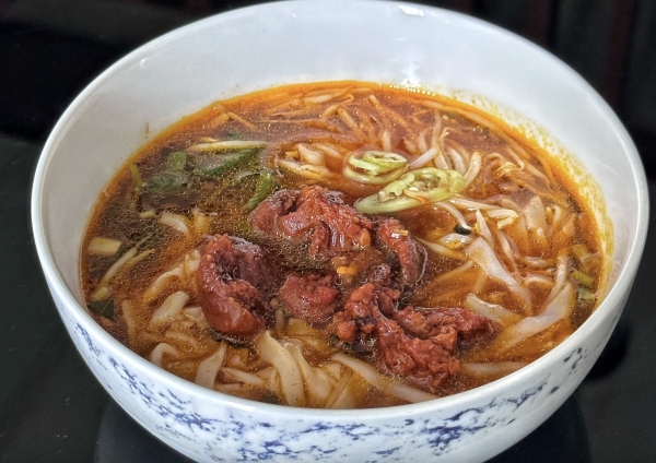Quán bún bò 10.000 đồng, quán hủ tiếu 15.000 đồng… nổi tiếng TP.HCM: Có tăng giá không? Quán bún bò 10.000 đồng, quán hủ tiếu 15.000 đồng… nổi tiếng TP.HCM: Có tăng giá không?