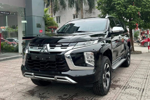 SUV 7 chỗ: Doanh số Ford Everest giảm mạnh, vẫn gấp 3 lần Toyota Fortuner SUV 7 chỗ: Doanh số Ford Everest giảm mạnh, vẫn gấp 3 lần Toyota Fortuner