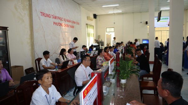 Cán bộ Bình Phước được hỗ trợ chi phí ăn, ở khi làm việc tại Đồng Nai Cán bộ Bình Phước được hỗ trợ chi phí ăn, ở khi làm việc tại Đồng Nai