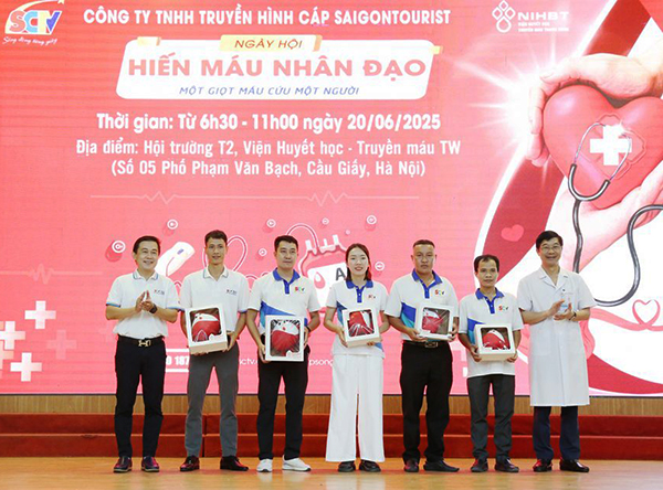 hon-80-don-vi-mau-duoc-hien-tang-sctv-tiep-tuc-hanh-trinh-15-nam-vi-cong-dong
