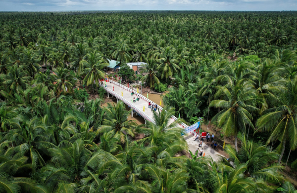 Đổi thay từ những cây cầu Đổi thay từ những cây cầu