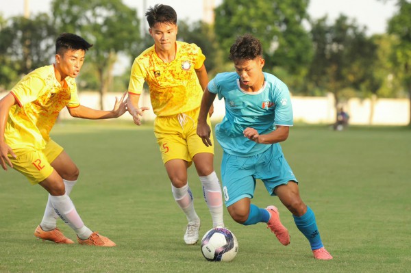 Nỗi lo sân chơi U.21 khi lịch đấu trùng với giải U.23 Đông Nam Á Nỗi lo sân chơi U.21 khi lịch đấu trùng với giải U.23 Đông Nam Á