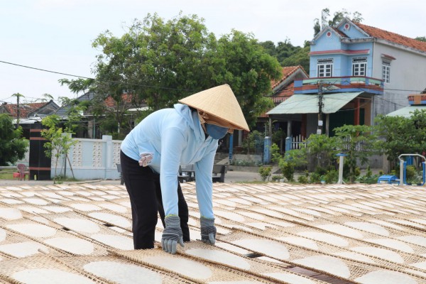 Bánh tráng Phú Yên - Từ món lương khô đến di sản văn hóa phi vật thể Bánh tráng Phú Yên - Từ món lương khô đến di sản văn hóa phi vật thể