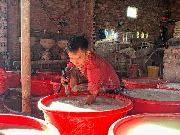 Bánh tráng Phú Yên - Từ món lương khô đến di sản văn hóa phi vật thể Bánh tráng Phú Yên - Từ món lương khô đến di sản văn hóa phi vật thể