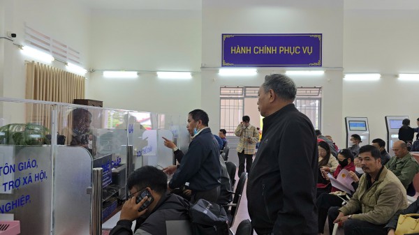 Trụ sở P.Xuân Hương - Đà Lạt rộn ràng trước giờ vận hành thử nghiệm Trụ sở P.Xuân Hương - Đà Lạt rộn ràng trước giờ vận hành thử nghiệm