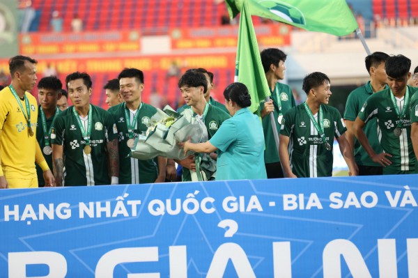 Hành động tuyệt vời của Công Phượng, những lời phát biểu từ trái tim trước cơ hội lịch sử