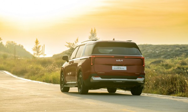 Xe gia đình KIA Carnival giảm giá hơn 200 triệu đồng Xe gia đình KIA Carnival giảm giá hơn 200 triệu đồng